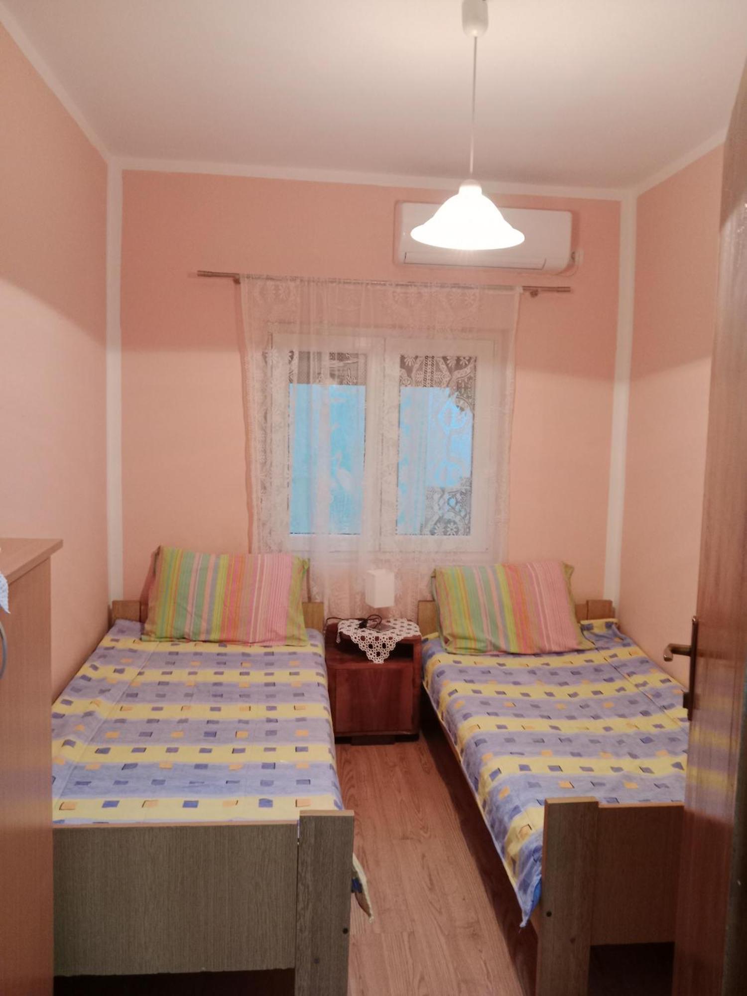 Rooms Banicevic Рисан Экстерьер фото