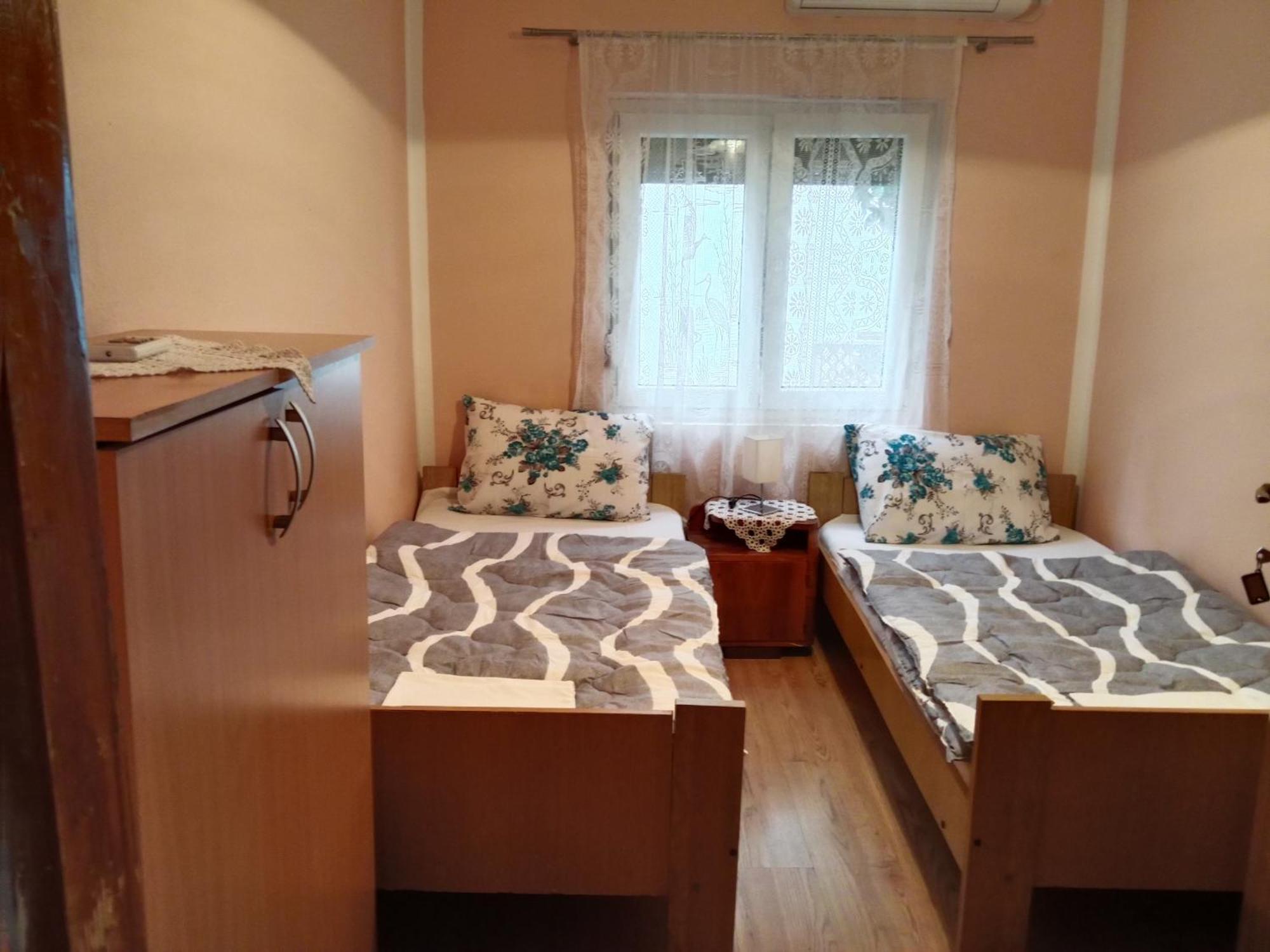 Rooms Banicevic Рисан Экстерьер фото